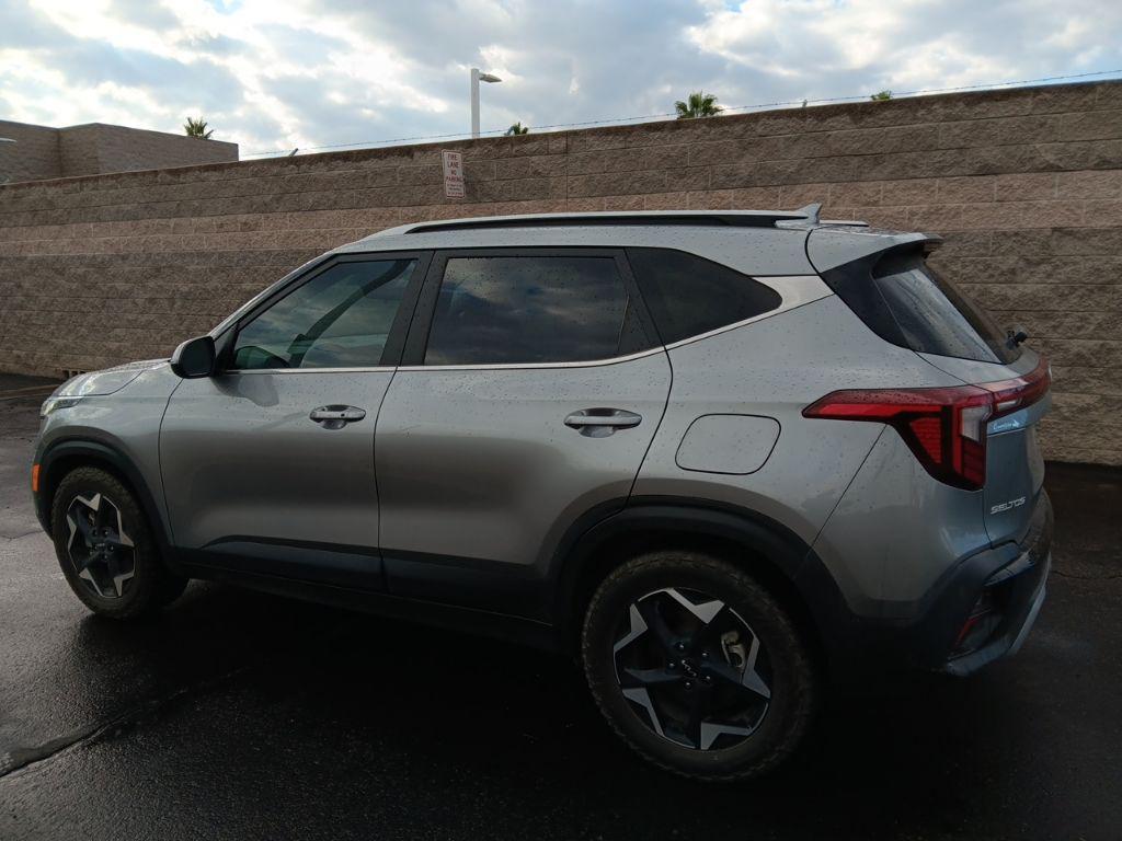 used 2024 Kia Seltos car, priced at $22,300
