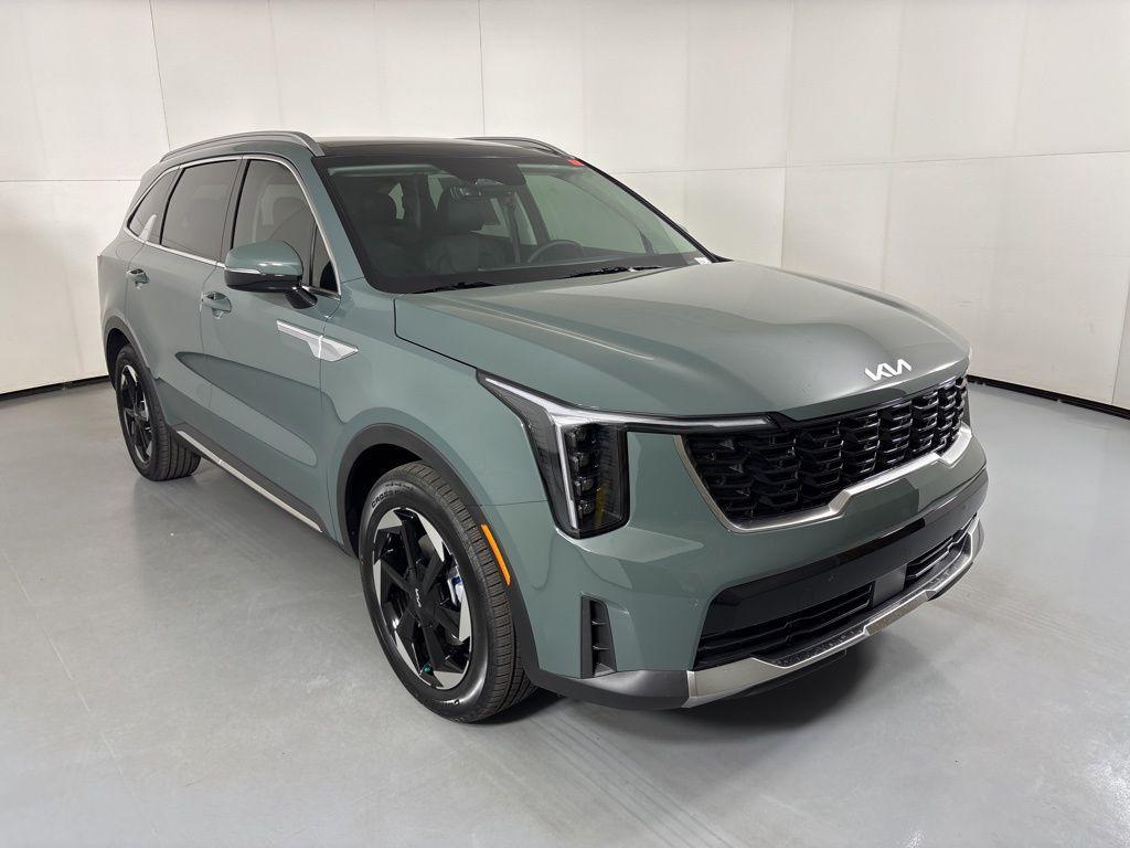 new 2026 Kia Sorento Hybrid car, priced at $38,154