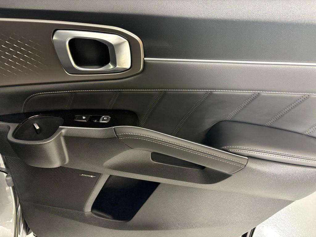 new 2026 Kia Sorento Hybrid car, priced at $46,671