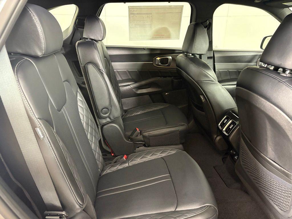 new 2026 Kia Sorento Hybrid car, priced at $46,671