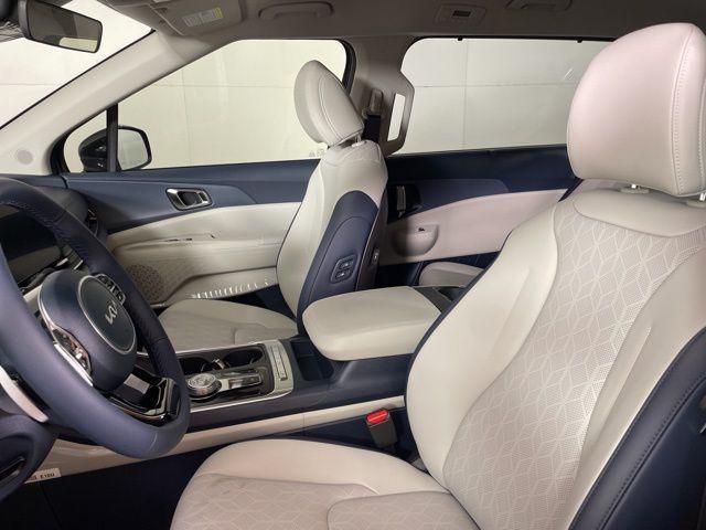 new 2026 Kia Carnival Hybrid car, priced at $42,679