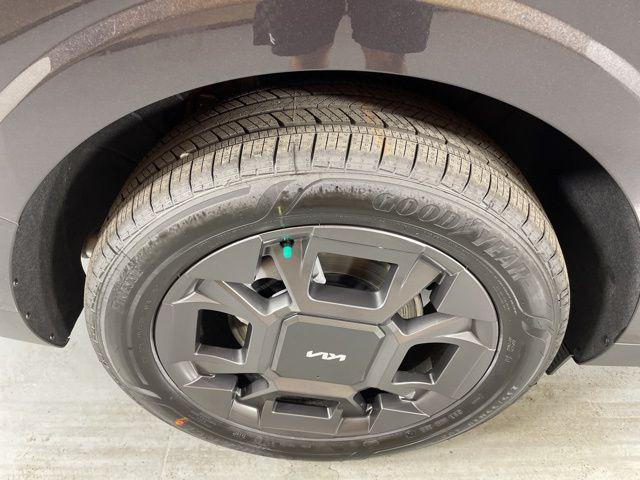 new 2026 Kia Carnival Hybrid car, priced at $42,679