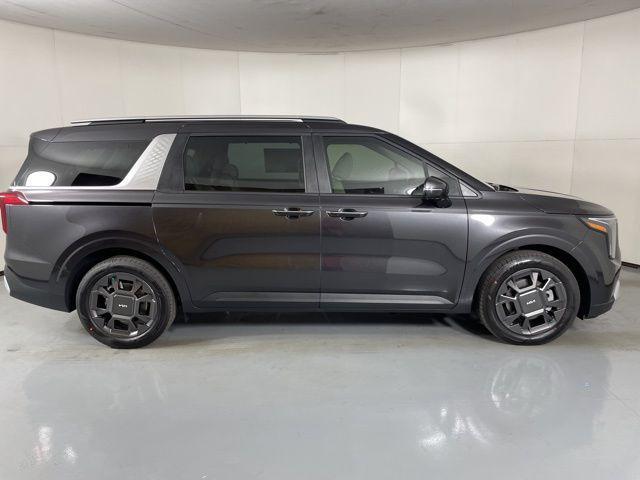 new 2026 Kia Carnival Hybrid car, priced at $42,679