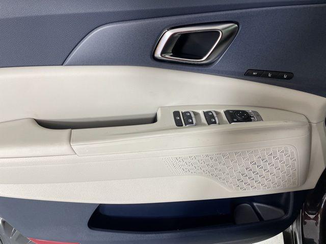 new 2026 Kia Carnival Hybrid car, priced at $42,679