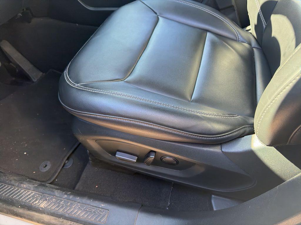 used 2024 Ford Explorer car, priced at $23,400