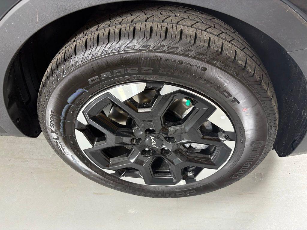 new 2026 Kia Sorento car, priced at $35,264