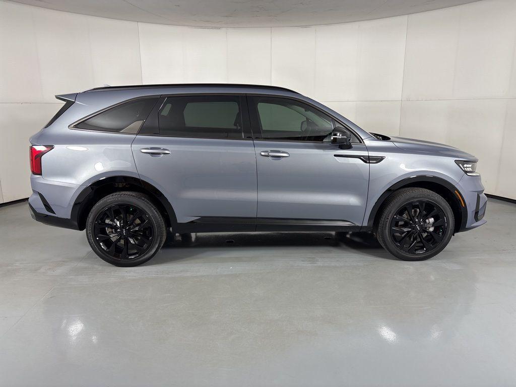 used 2023 Kia Sorento car, priced at $31,500