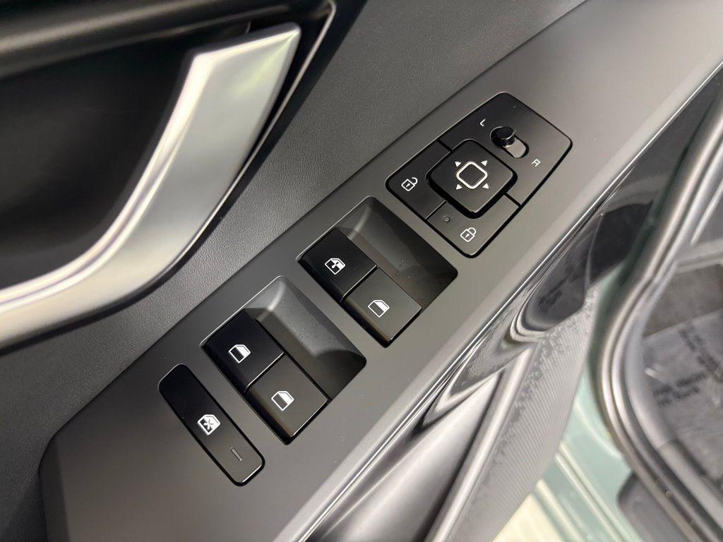 new 2026 Kia Niro car, priced at $32,665