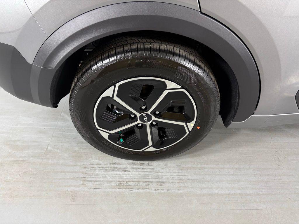 new 2026 Kia Niro car, priced at $28,508