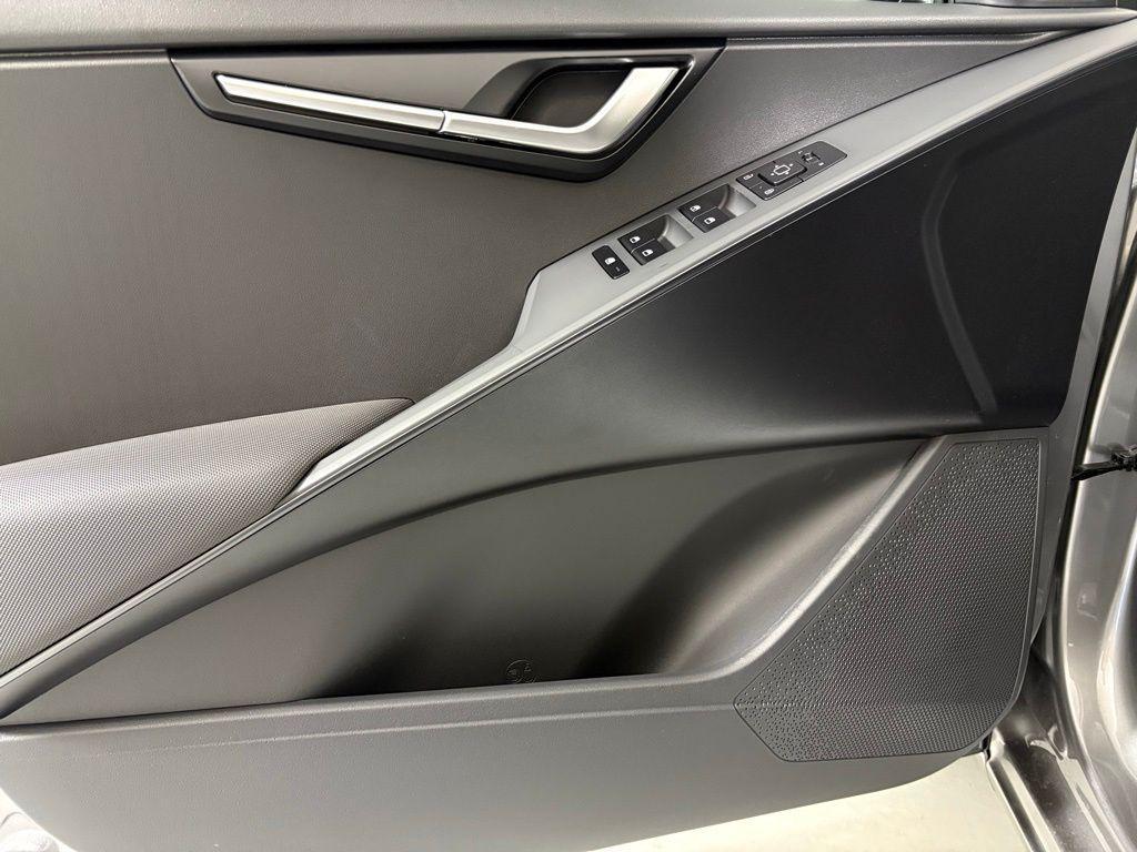 new 2026 Kia Niro car, priced at $28,508