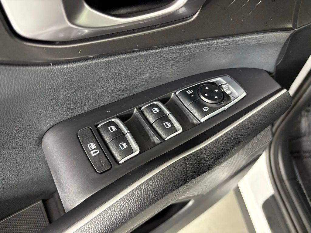 new 2026 Kia Sorento car, priced at $41,092