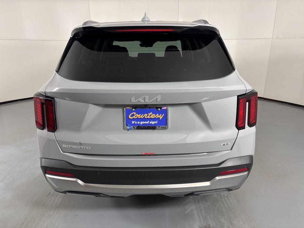 new 2026 Kia Sorento car, priced at $34,998