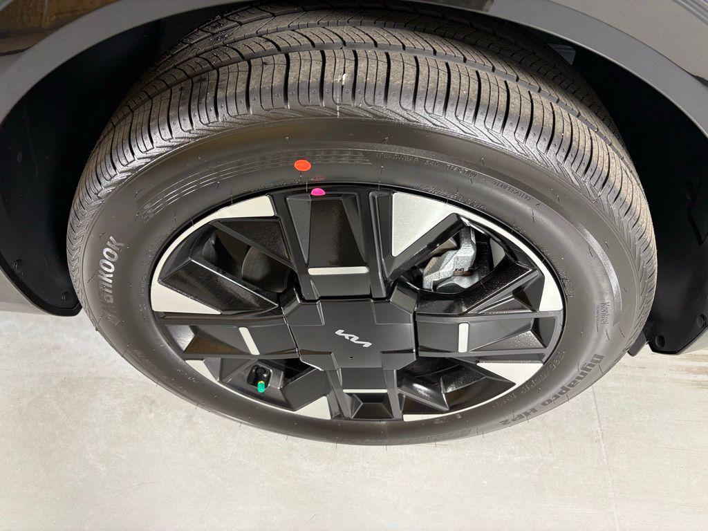 new 2026 Kia Sportage Hybrid car, priced at $42,035