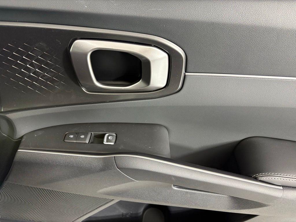 new 2026 Kia Sorento car, priced at $33,182