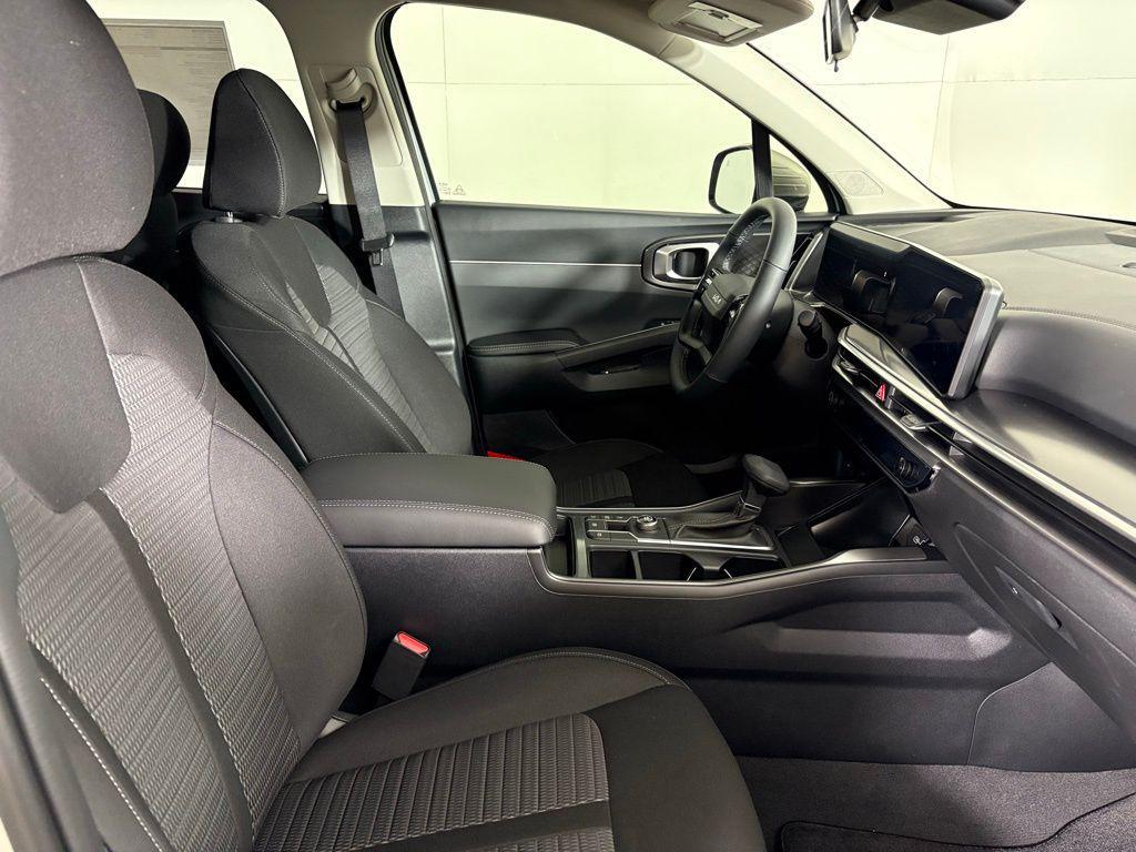 new 2026 Kia Sorento car, priced at $33,182