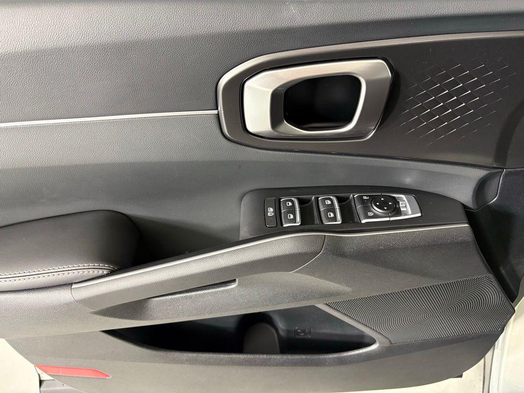 new 2026 Kia Sorento car, priced at $33,182