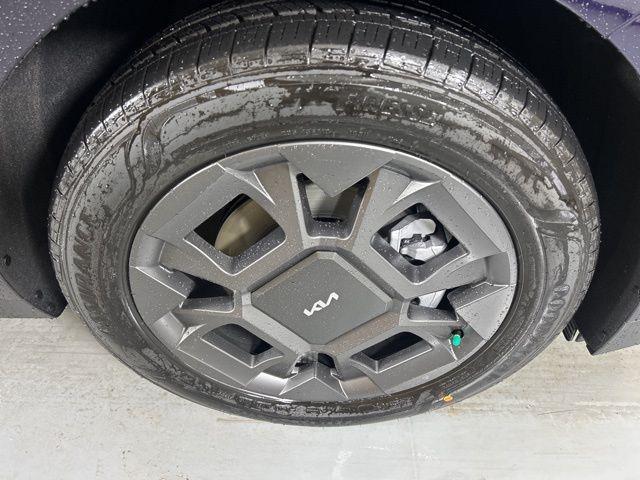 new 2026 Kia Carnival Hybrid car, priced at $42,870