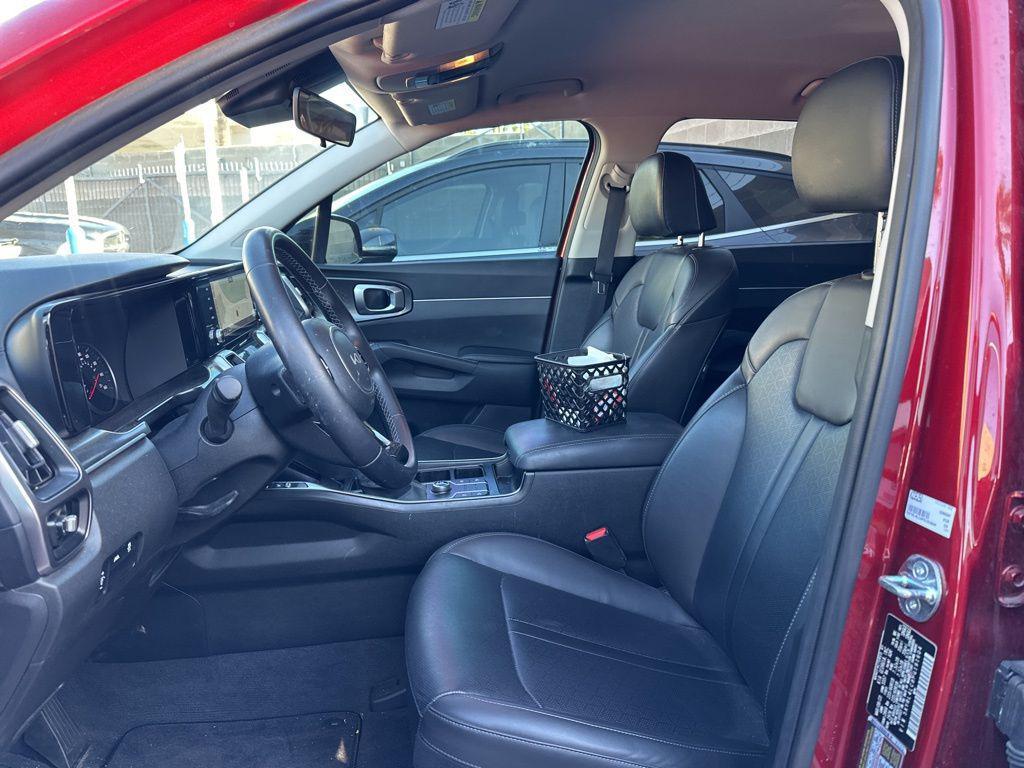 used 2023 Kia Sorento car, priced at $24,800