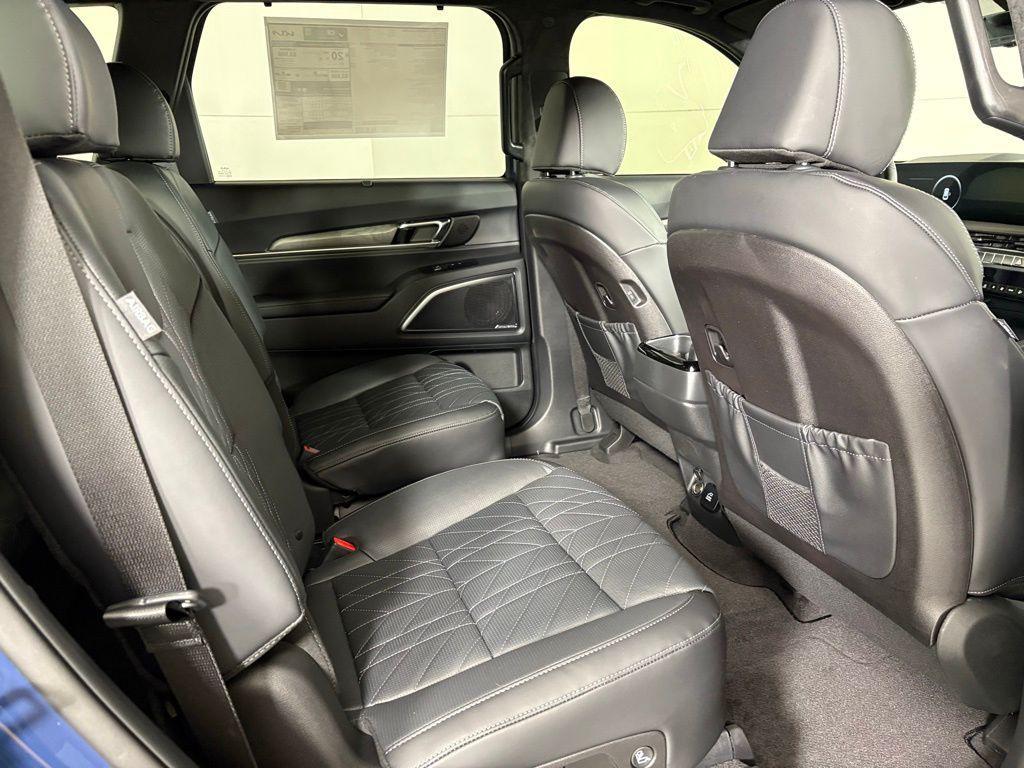 new 2025 Kia Telluride car, priced at $55,635