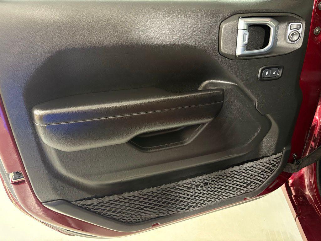 used 2021 Jeep Gladiator car, priced at $26,900