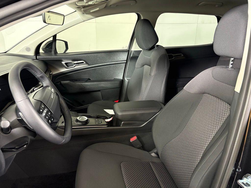 new 2026 Kia Sportage Hybrid car, priced at $30,498