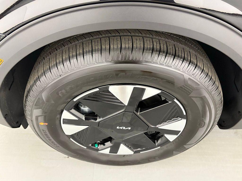 new 2026 Kia Sportage Hybrid car, priced at $30,498