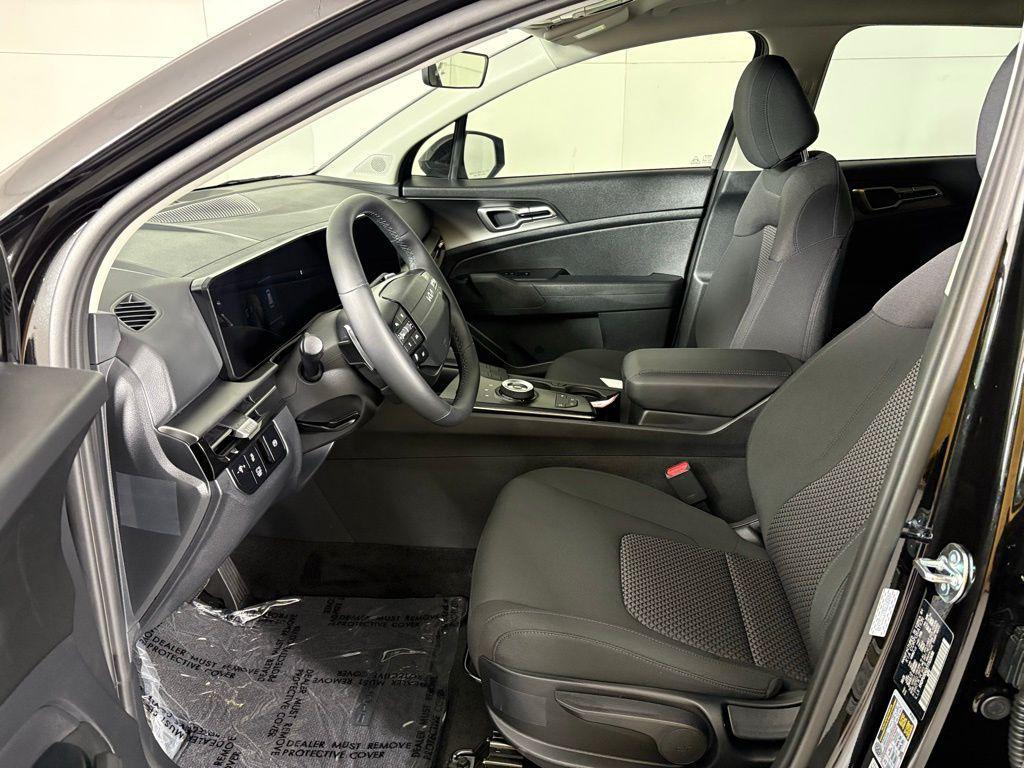 new 2026 Kia Sportage Hybrid car, priced at $30,498