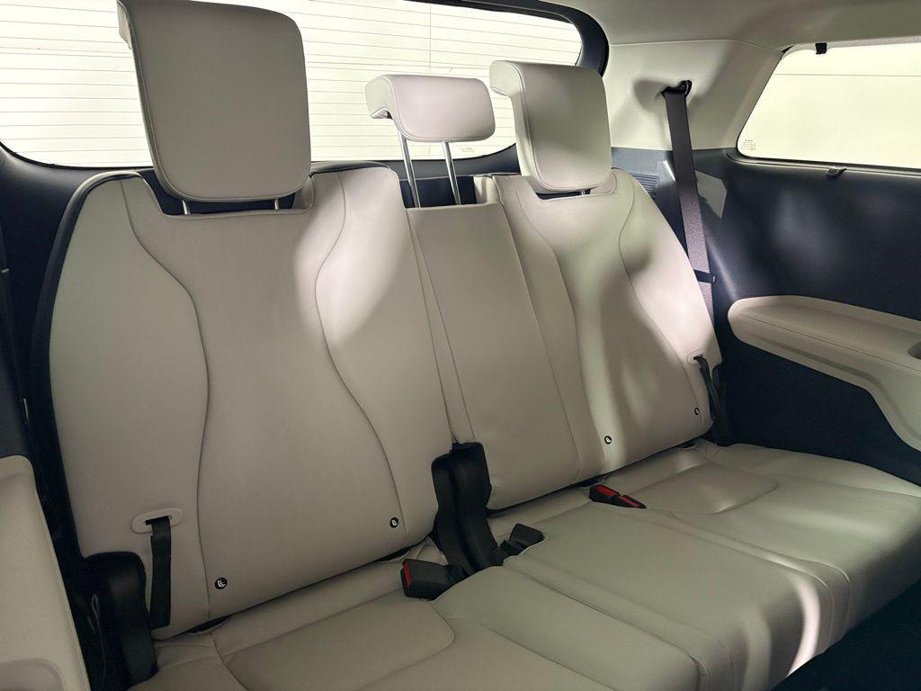 new 2026 Kia Carnival Hybrid car, priced at $50,823