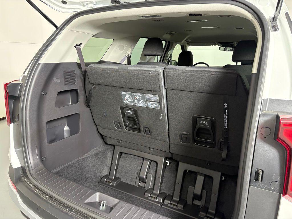 new 2026 Kia Carnival car, priced at $37,498