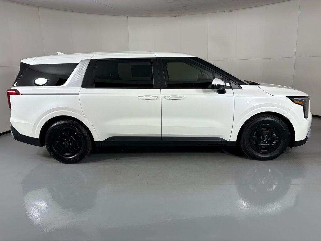 new 2026 Kia Carnival car, priced at $37,498