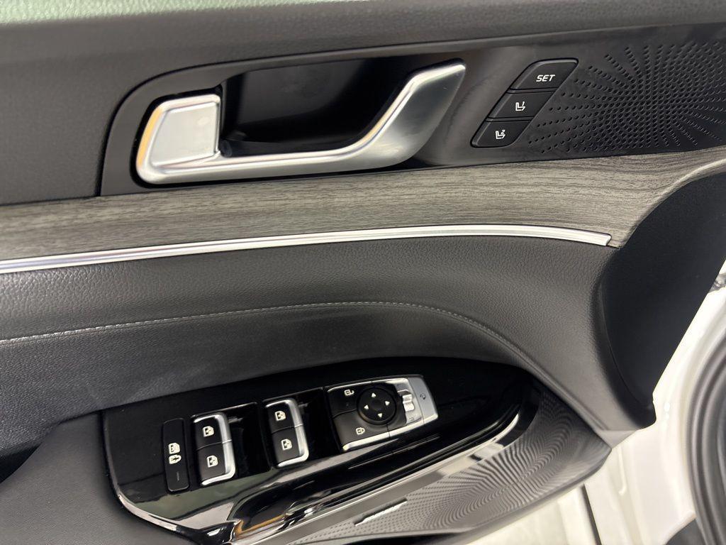 new 2026 Kia K5 car, priced at $35,125