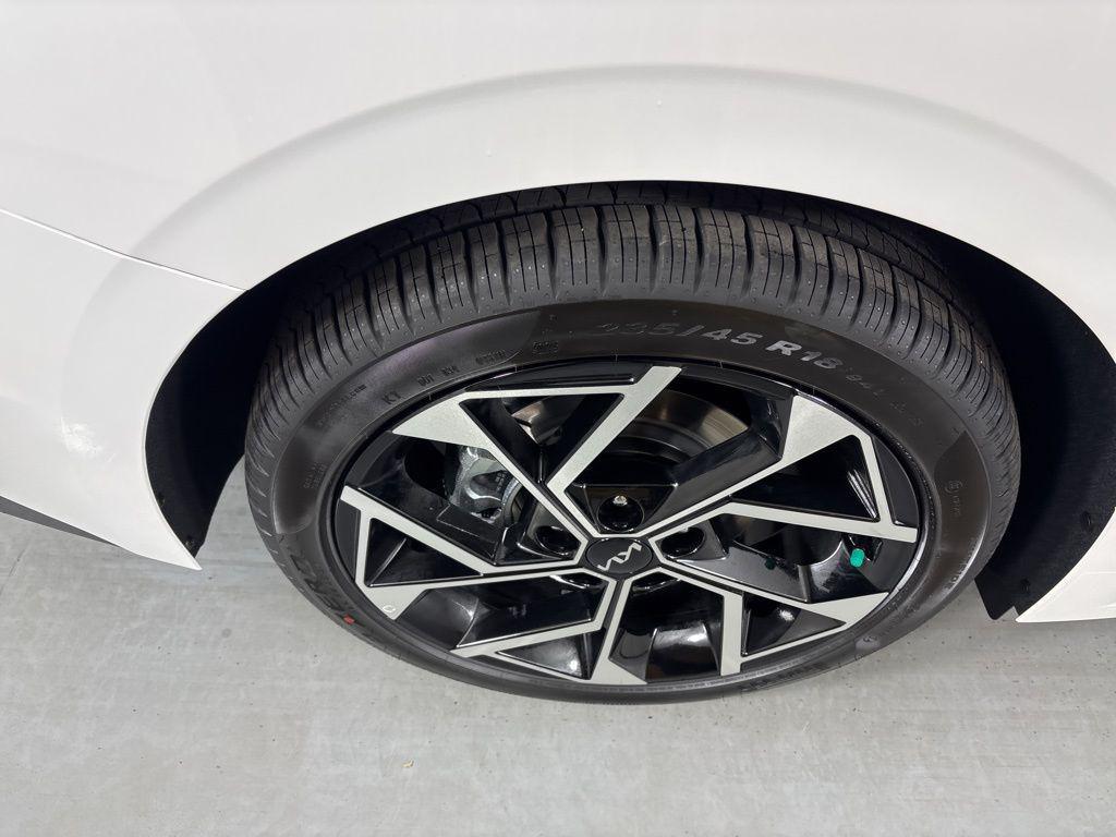 new 2026 Kia K5 car, priced at $35,125