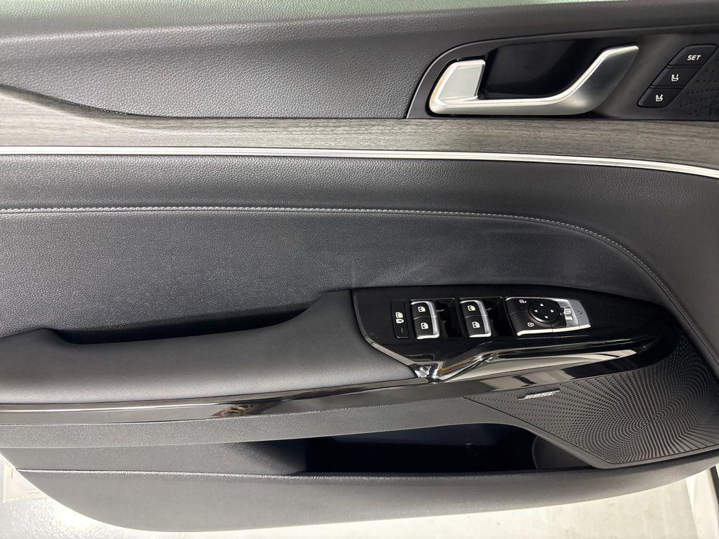 new 2026 Kia K5 car, priced at $35,125