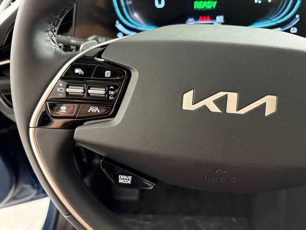 new 2026 Kia Niro car, priced at $30,302