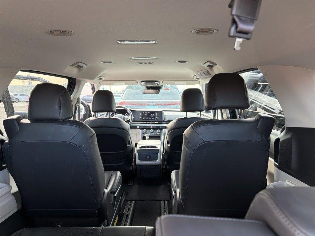 used 2024 Kia Carnival car, priced at $26,800