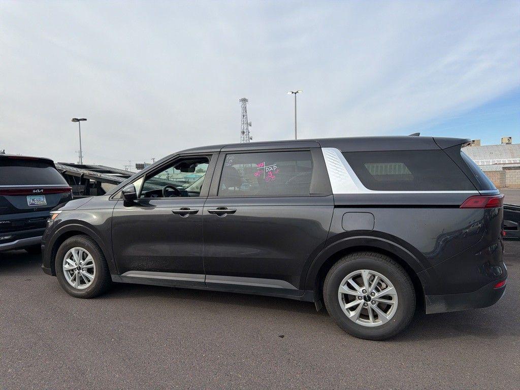 used 2024 Kia Carnival car, priced at $26,800