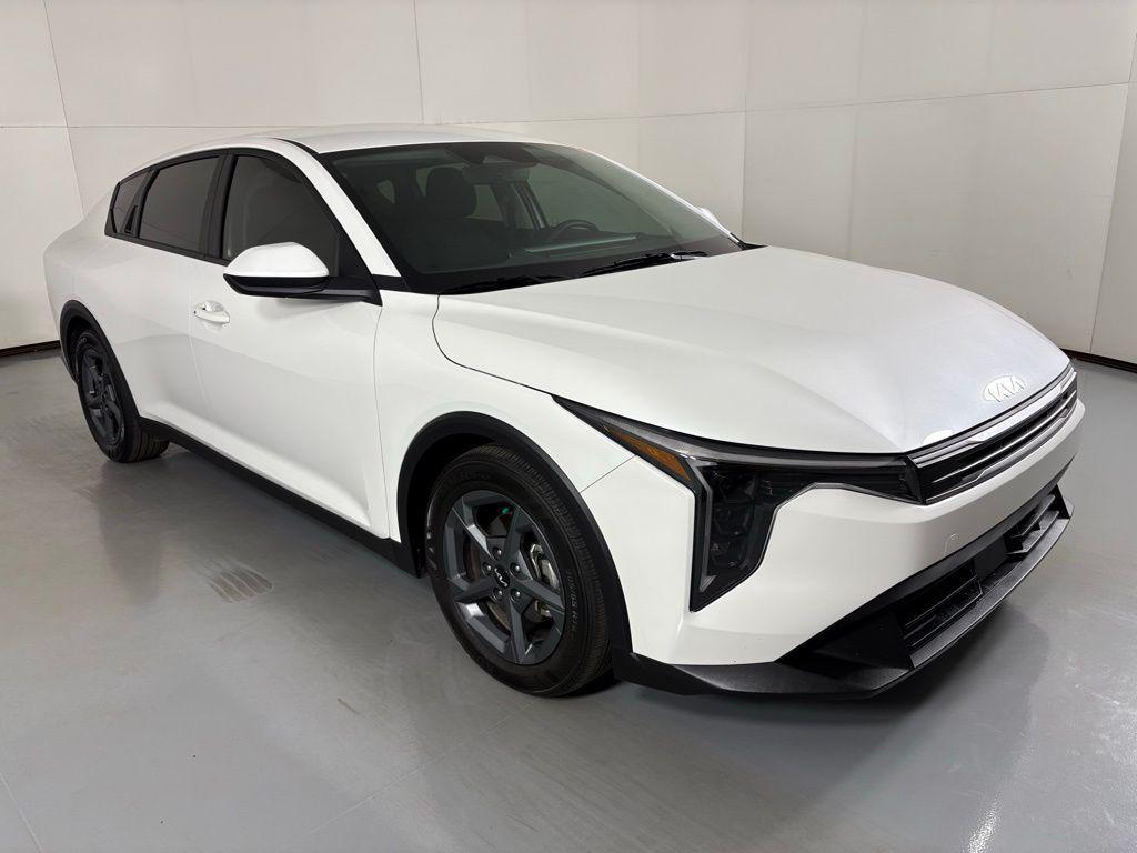new 2025 Kia K4 car, priced at $22,595