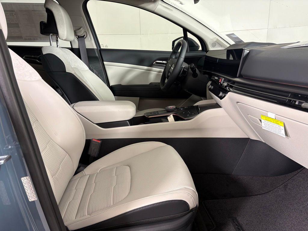 new 2026 Kia Sportage Hybrid car, priced at $42,520