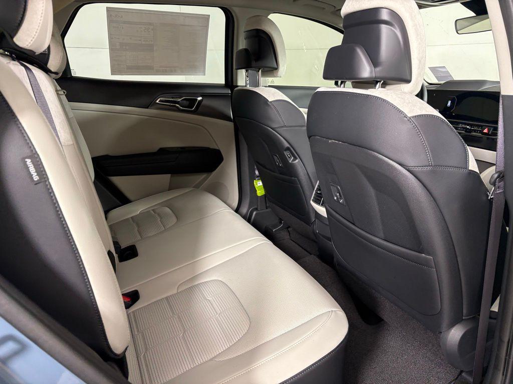 new 2026 Kia Sportage Hybrid car, priced at $42,520