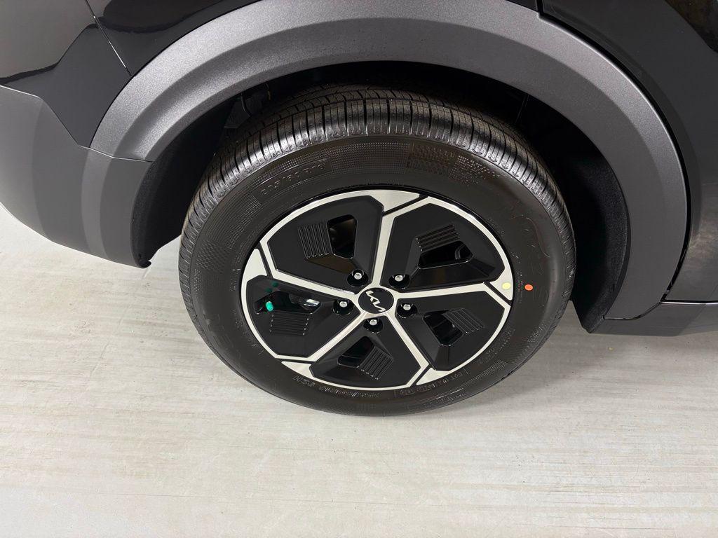 new 2026 Kia Niro car, priced at $28,794