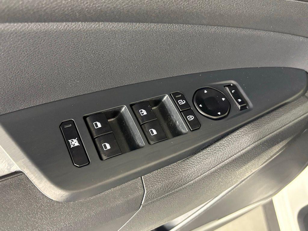 new 2026 Kia Sportage Hybrid car, priced at $31,808
