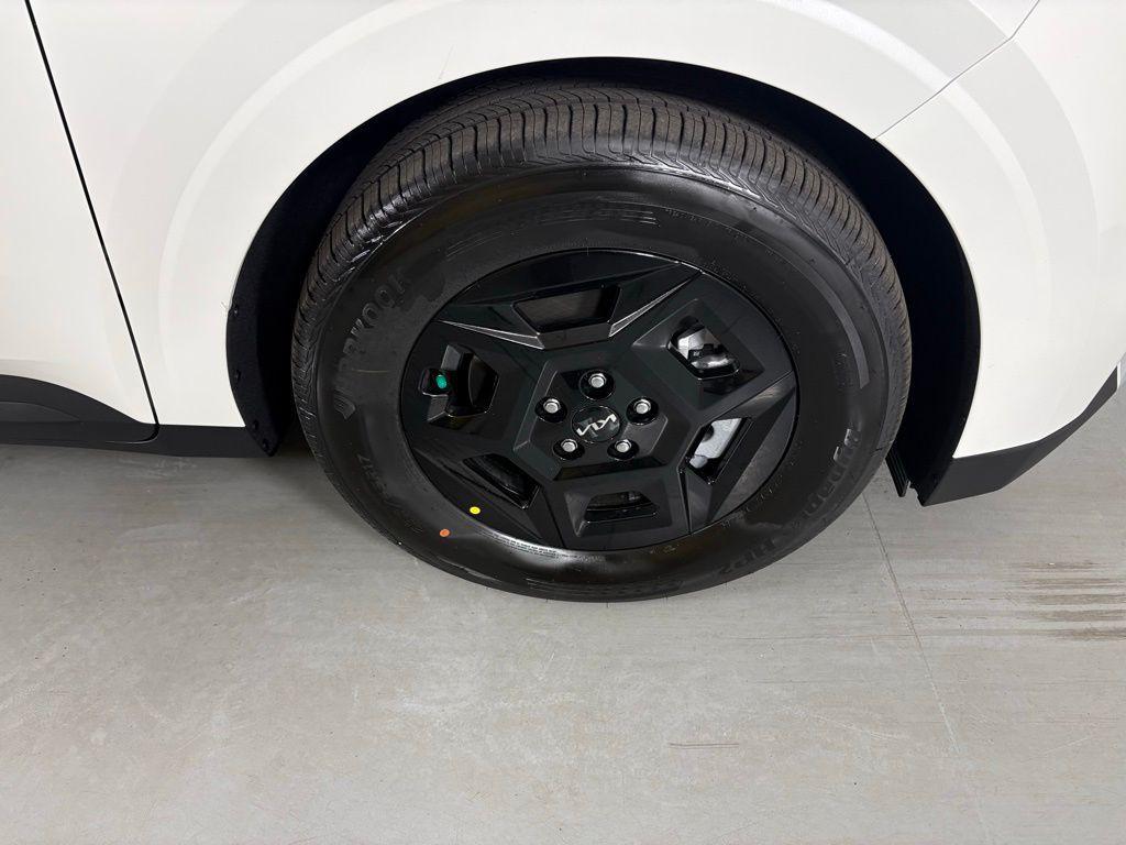 new 2026 Kia Carnival car, priced at $39,995