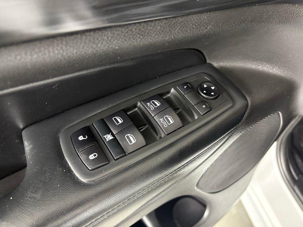 used 2020 Jeep Grand Cherokee car, priced at $14,900