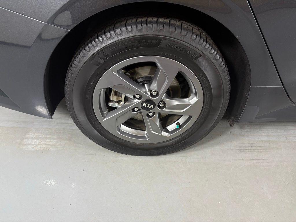 used 2021 Kia K5 car, priced at $13,100