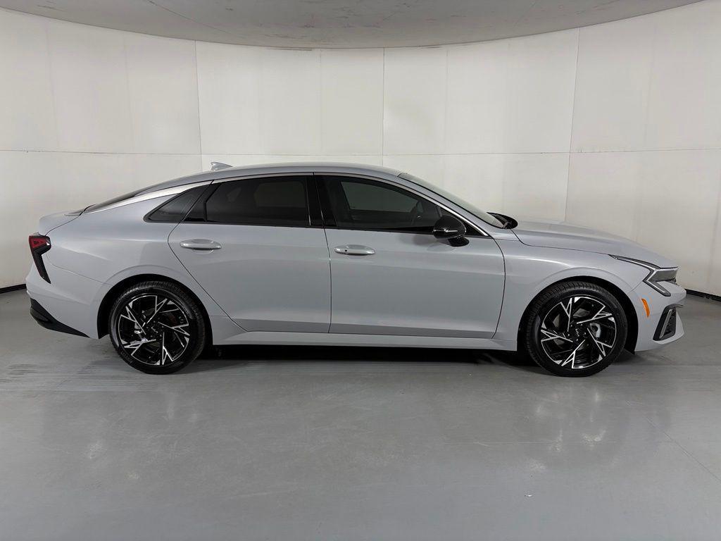 new 2026 Kia K5 car, priced at $29,984