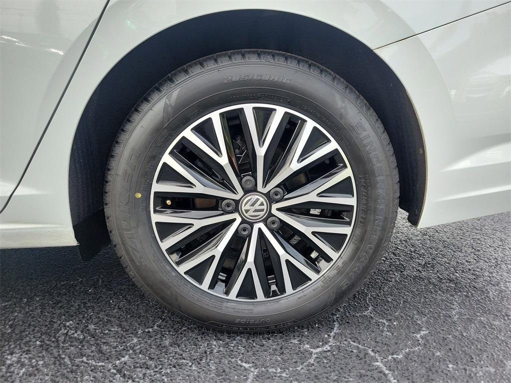 used 2021 Volkswagen Jetta car, priced at $15,644