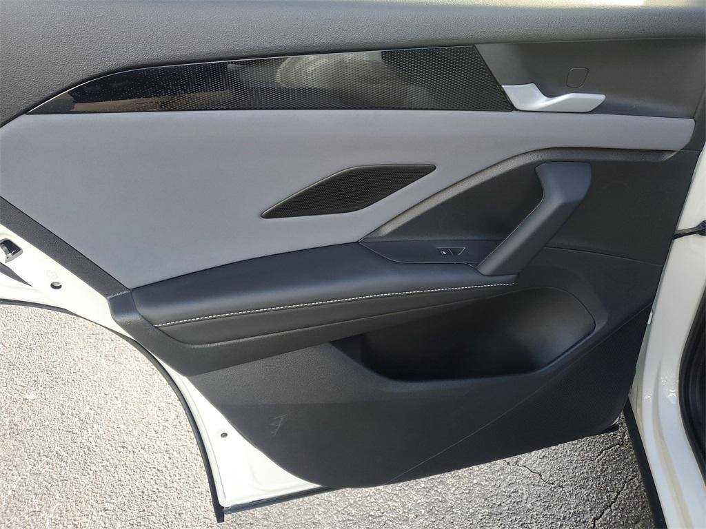 new 2025 Volkswagen Tiguan car, priced at $35,605