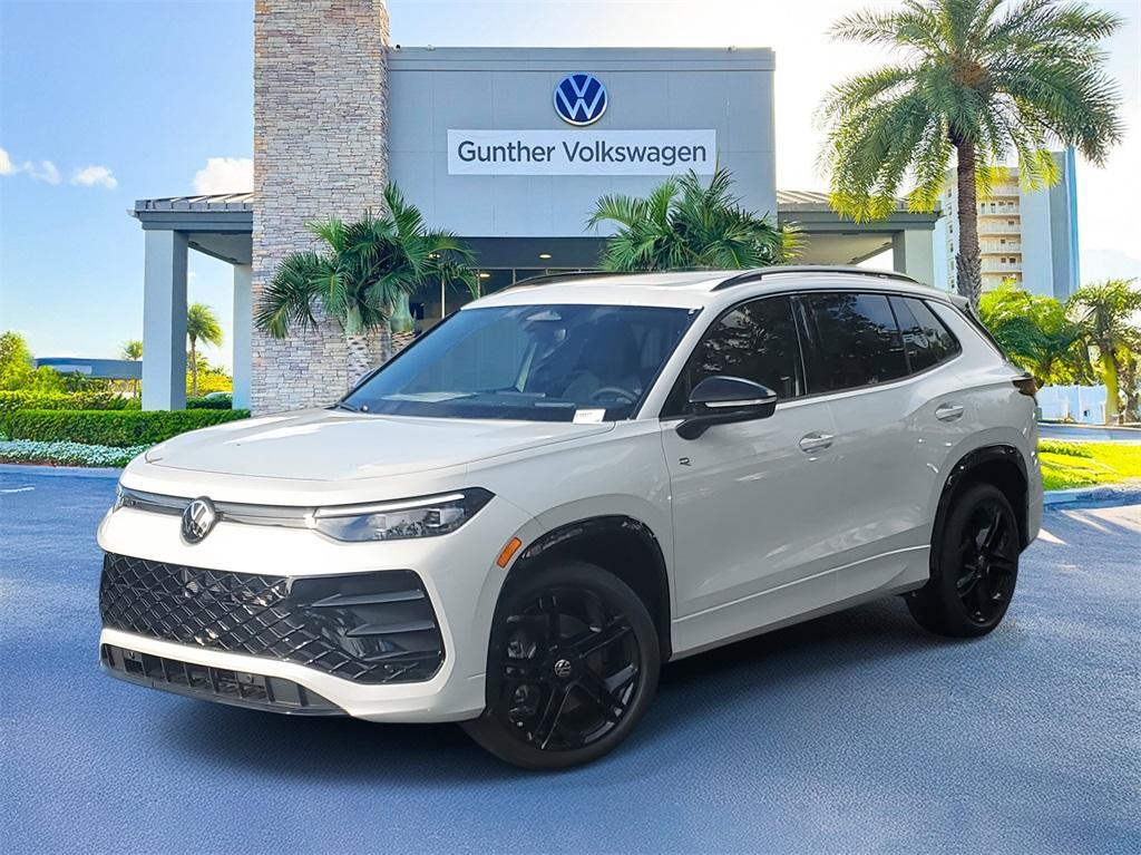 new 2025 Volkswagen Tiguan car, priced at $35,605