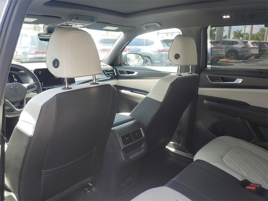 new 2024 Volkswagen Atlas Cross Sport car, priced at $44,446