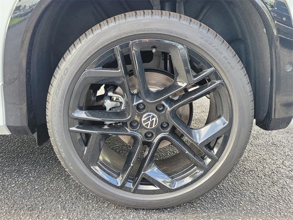 new 2026 Volkswagen Tiguan car, priced at $37,915